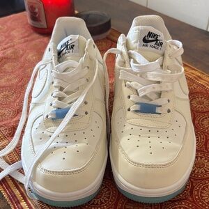 Nike Air Force  tennis shoes